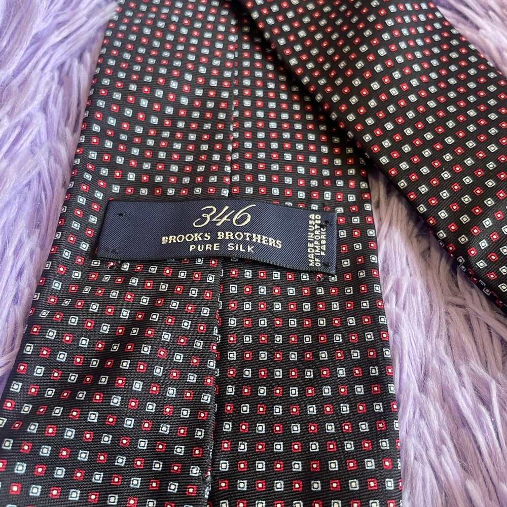 346 Brooks Brothers necktie